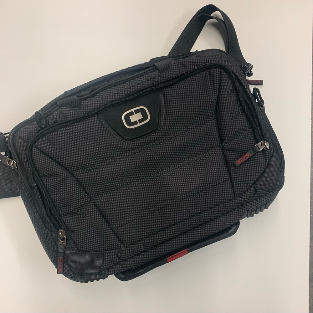 Ogio laptop messenger bag